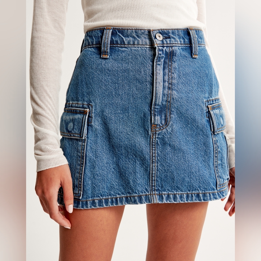 NEW Abercrombie & Fitch High Rise Denim Cargo Mini Skirt Size 34/18